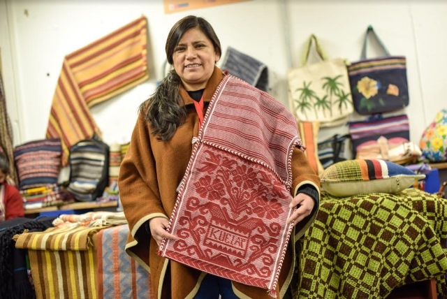 26 artesanos de 22 regiones del paÃ­s fueron seleccionados para crear la colecciÃ³n de Arte del Bicentenario 