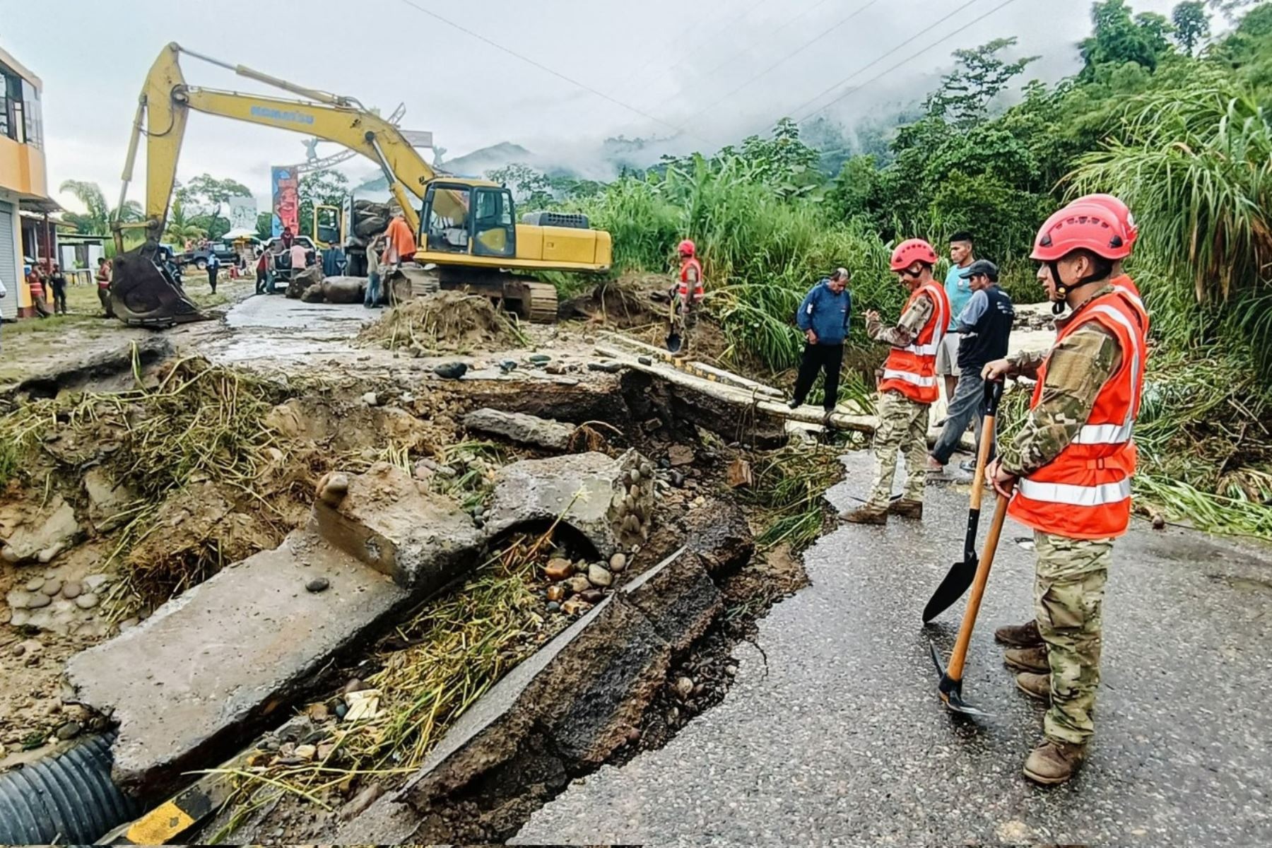 Sector Defensa despliega acciones de ayuda humanitaria ante lluvias intensas