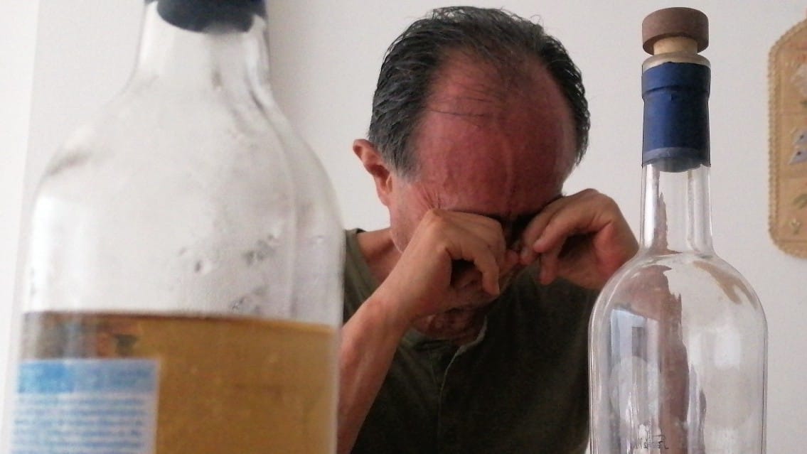 Fiestas de fin de aÃ±o: Consumo de alcohol adulterado podrÃ­a provocar ceguera