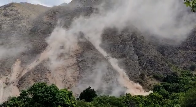Derrumbe de gran magnitud se suscita en la localidad de Hornopampa, en el distrito de Balsas - Chachapoyas