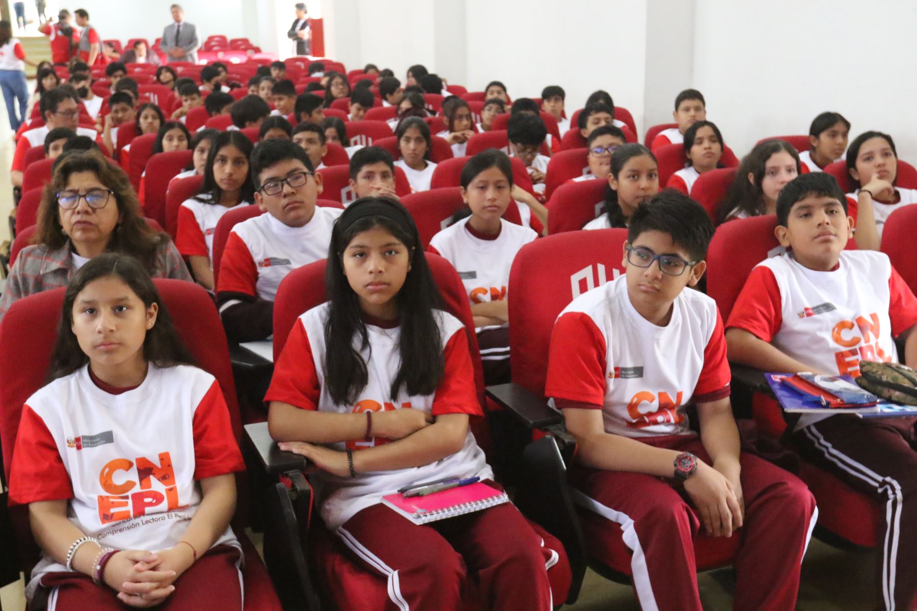 Minedu premiarÃ¡ con laptos y tabletas a ganadores de concurso de compresiÃ³n lectora