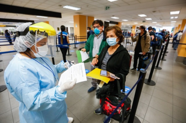 Ministerio de Salud refuerza la vigilancia epidemiológica de viajeros para evitar ingreso de nuevas variantes de COVID-19