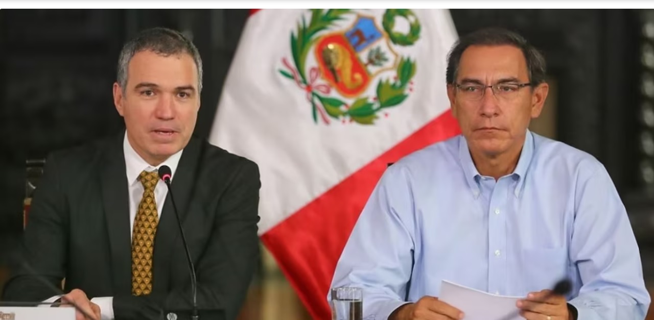 Comisión permanente aprueba informe final contra Martín Vizcarra y Salvador del Solar por cierre del Congreso en el 2019