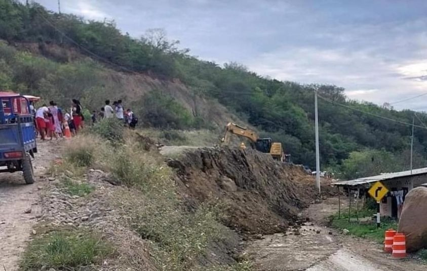 Bongará: Deslizamiento interrumpe tránsito en Carretera Fernando Belaunde Terry, Sector Naranjitos