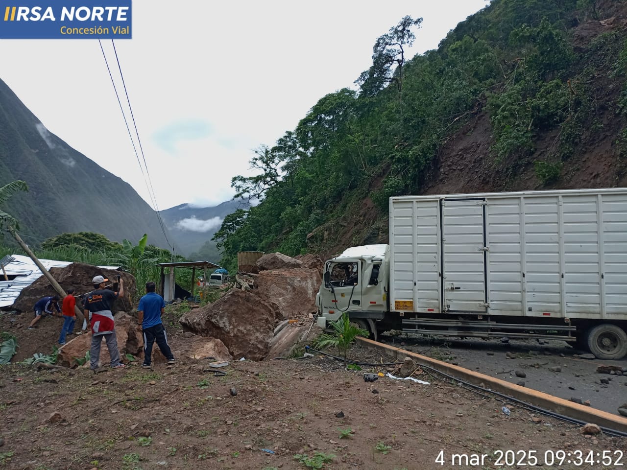 Derrumbe en El Cerezo deja varios heridos de gravedad en la carretera Fernando Belaúnde Terry