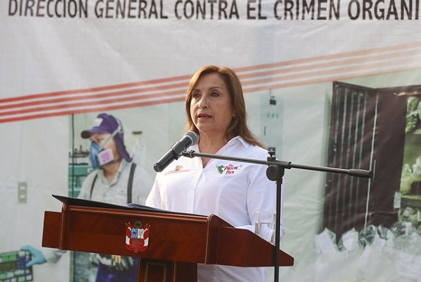 Boluarte responde a AMLO: «Mucha ignorancia para tanta inteligencia del pueblo mexicano»