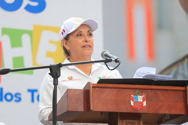 Dina Boluarte anuncia ley para expulsar empresas extranjeras corruptas: «Nunca más vuelvan a trabajar en el Perú»