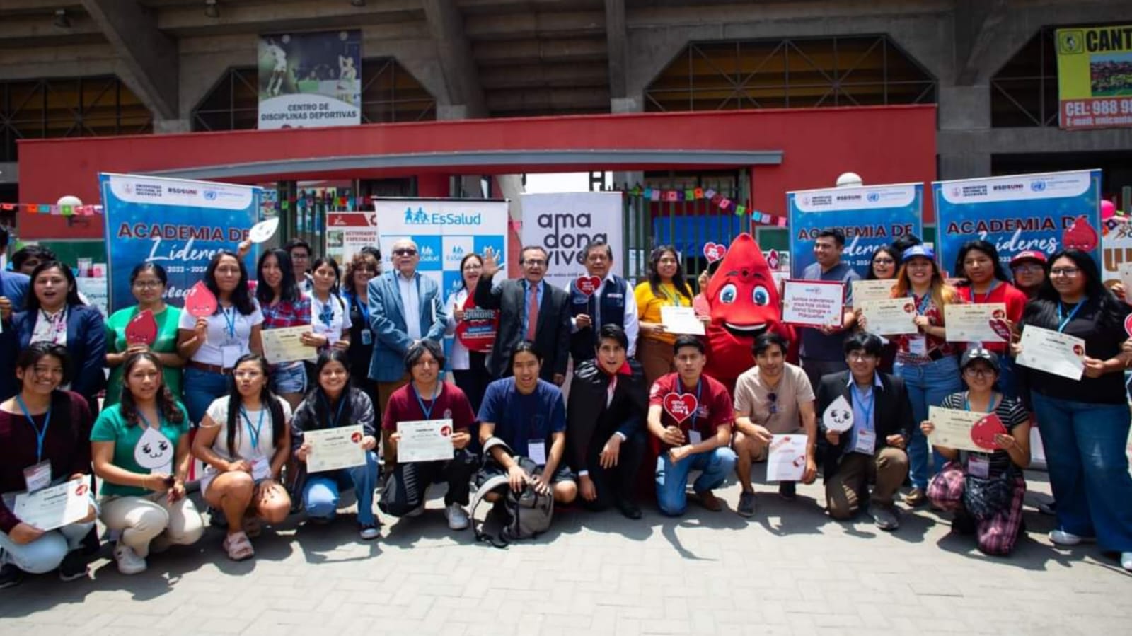 Estudiantes universitarios se suman a campaña de donación voluntaria de sangre del Minsa