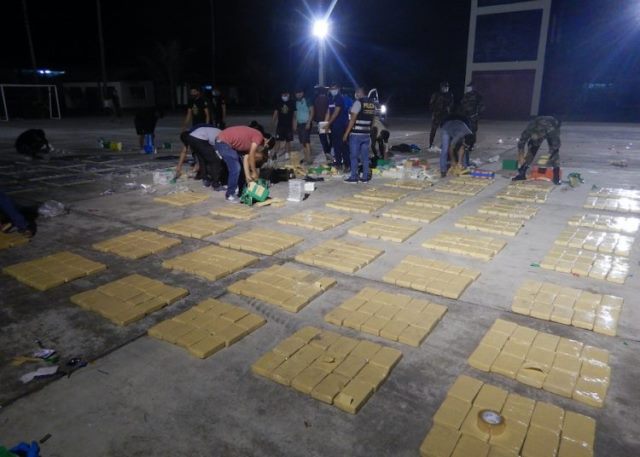Narcotraficantes intentaron sacar del país 2.2 toneladas de cocaína en cajas exportadas de mascarillas