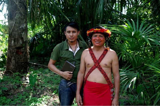 Talento awajún investiga plantas de la Amazonía para tratar enfermedades 