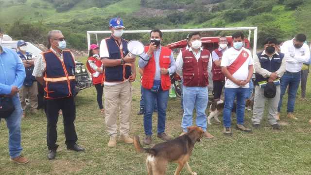 Funcionarios del Ministerio de Vivienda, INGEMMET y CENEPRED llegaron al C.P San Isidro