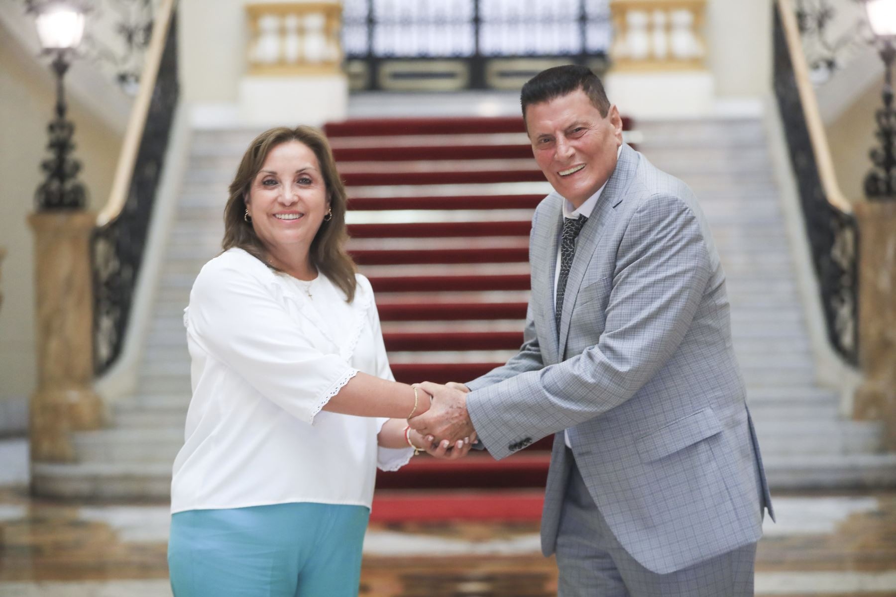 Presidenta Boluarte se reunió con gobernador regional de San Martín en Palacio de Gobierno