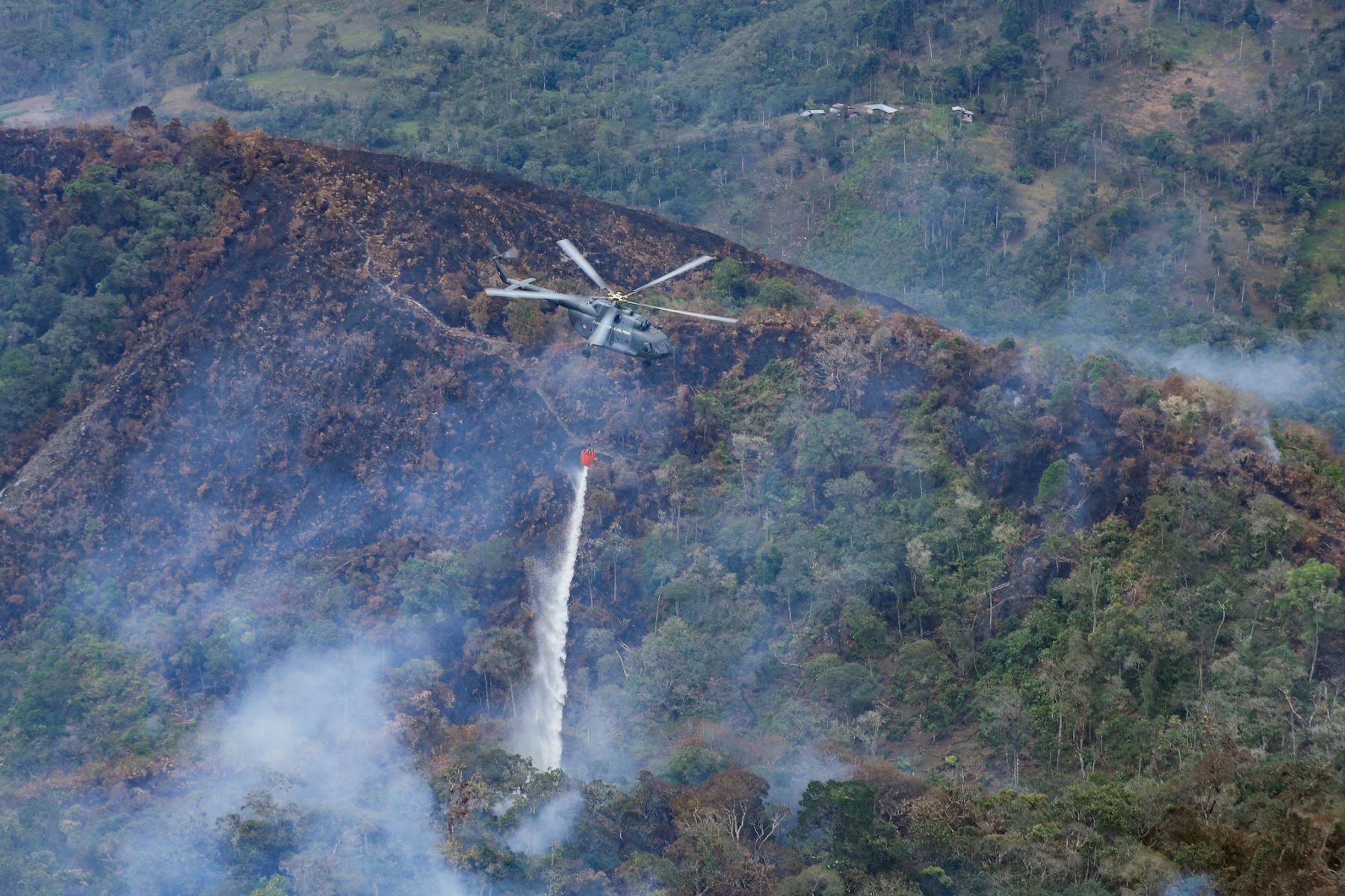 Adrianzén: declaratoria de emergencia permitirá trabajo articulado para combatir incendios