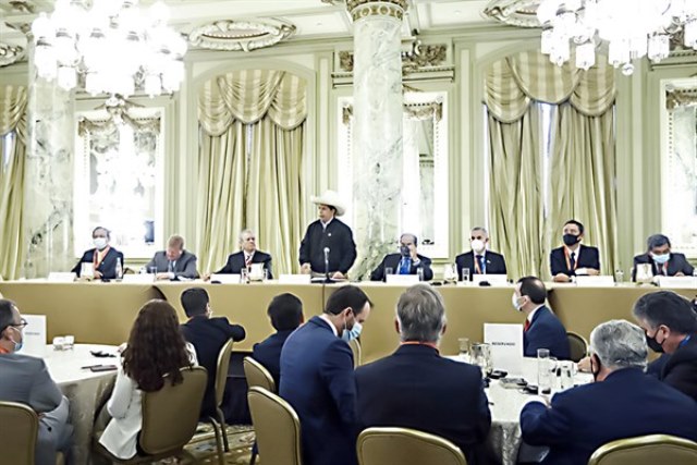 Presidente anuncia la llegada de inversionistas