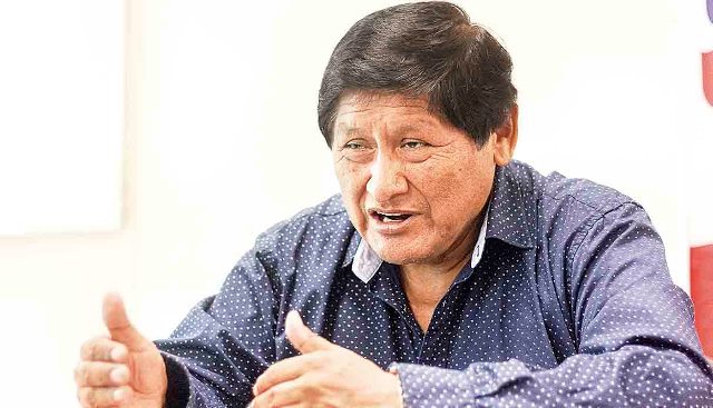 Juan Pari: Ollanta sabÃ­a lo que hacÃ­a Nadine con gasoducto