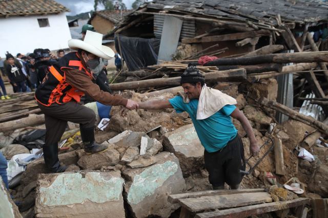 Presidente exhorta a la solidaridad de los peruanos para ayudar a damnificados por sismo