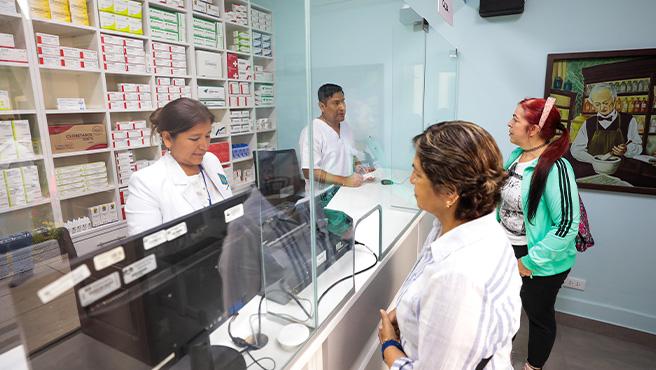 Minsa aprueba listado de 434 medicamentos genéricos que farmacias y boticas deben ofertar