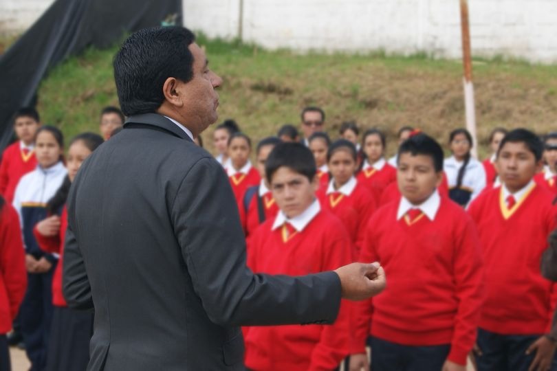 Gobernador de Amazonas obtiene logros significativos en gestión regional, especialmente en el sector educativo
