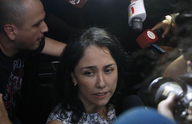 NADINE: PJ le negÃ³ permiso para viajar a Colombia y le dicto 18 meses de impedimento de salida del paÃ­s