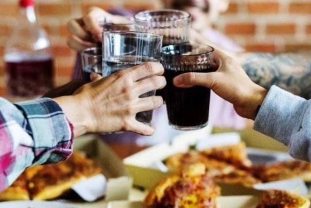 Las reuniones familiares: Â¿es el amor suficiente argumento para no mantener la distancia?