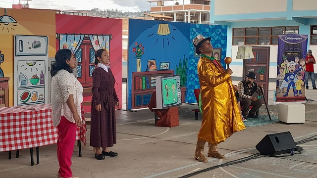 Osinergmin realizó gira teatral educativa en Chachapoyas