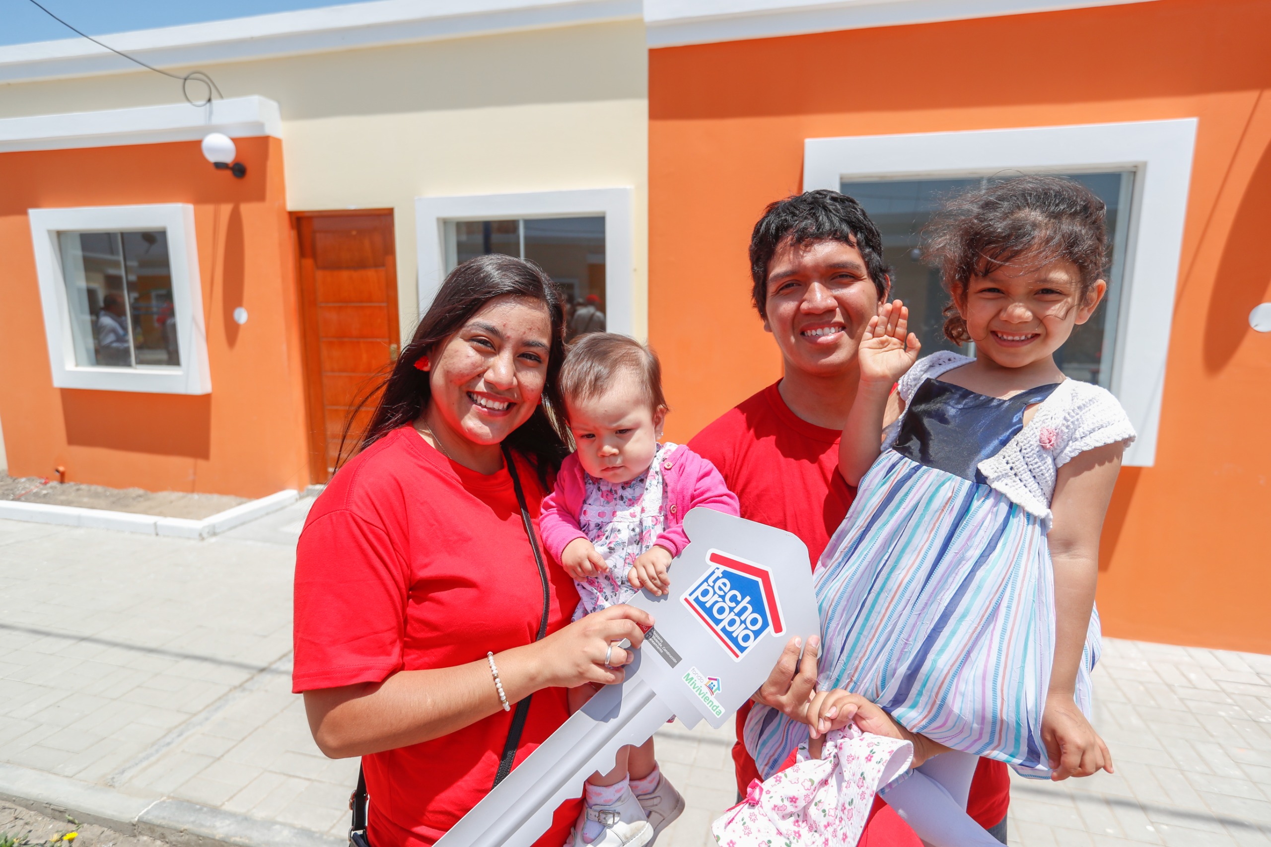 VIVIENDA destina más de 1 400 bonos Techo Propio para familias de Loreto, Amazonas, San Martín y Ucayali