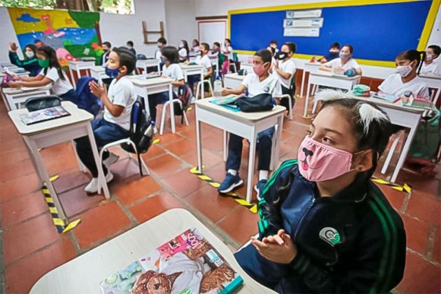 Consejo de Ministros acuerda que uso de mascarillas en colegios serÃ¡ opcional