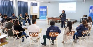 Minsa implementa programa Familias fuertes: amor y límite para prevenir conductas de riesgo en adolescentes