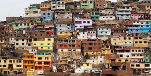 Seis de cada diez peruanos viven en pobreza o están en riesgo de caer en ella