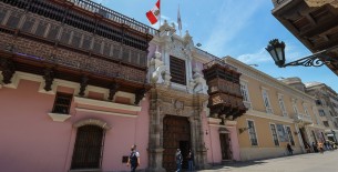 Cancillería: Gobierno peruano dispone retiro definitivo del embajador de Perú en Colombia